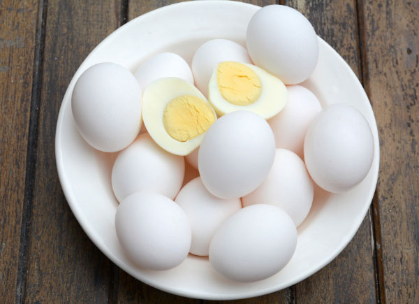 whole eggs vs egg whites